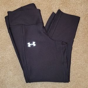 NWOT Under Armour Cropped Leggings